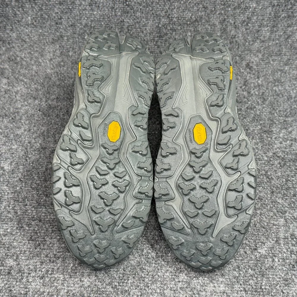 Hoka Speedgoat 6 Trail Running Shoes Men's Size 9 Gray Athletic Outdoor Sneakers